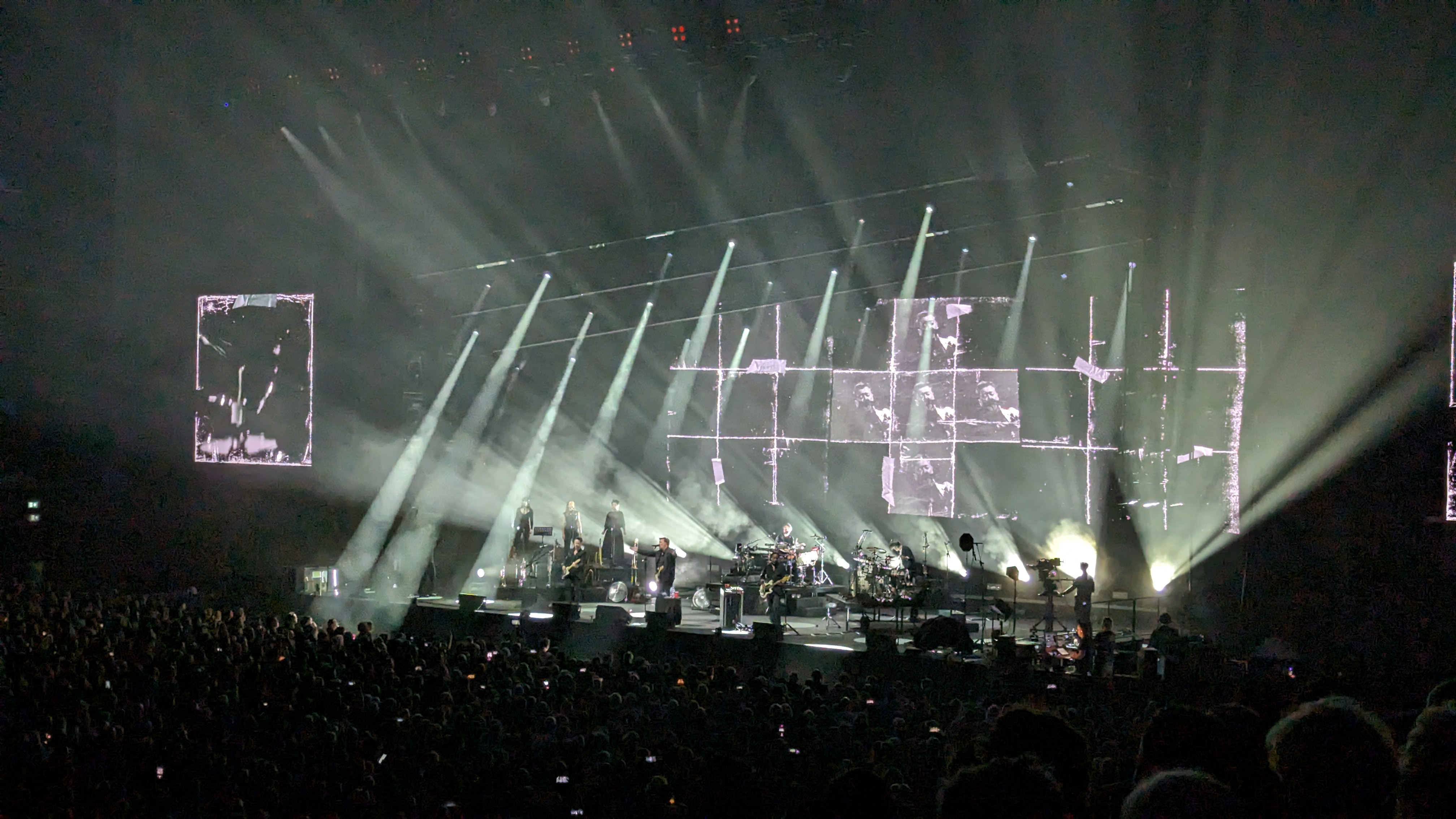 PXL 20240514 204007166 RAW 01 COVER