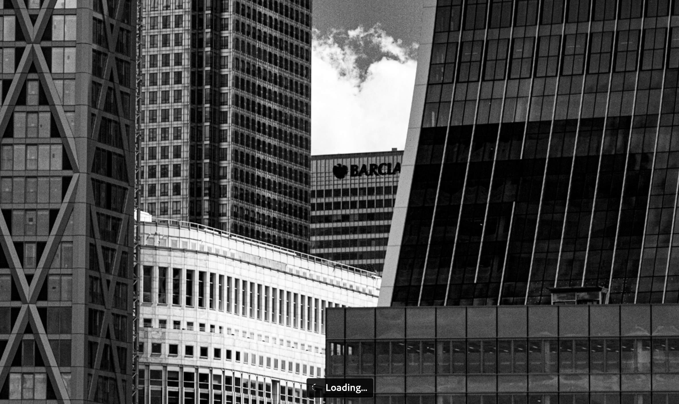 Canary wharf bw